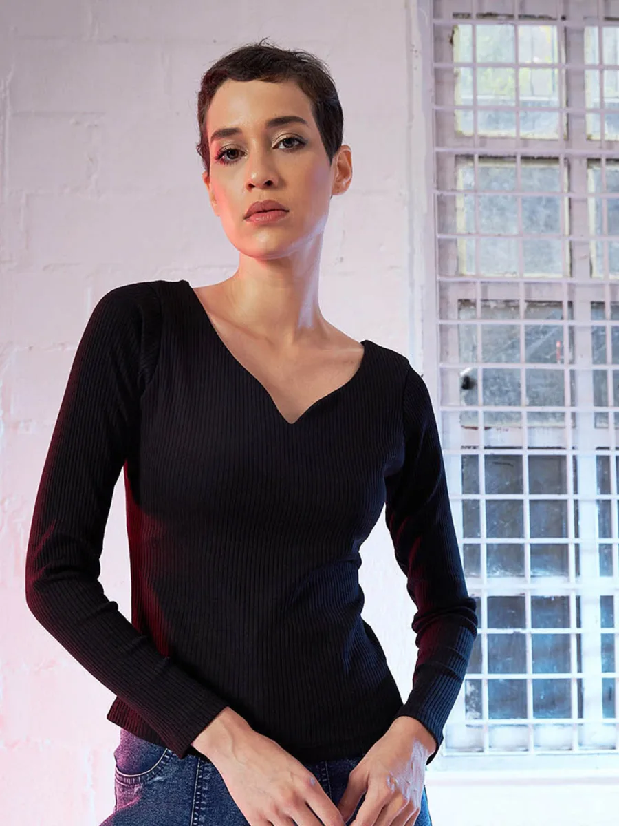 Self Design V-Neck Fitted Top