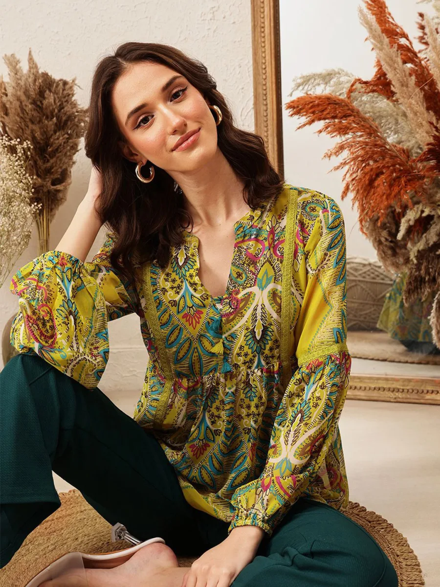 Women Printed V-Neck Top