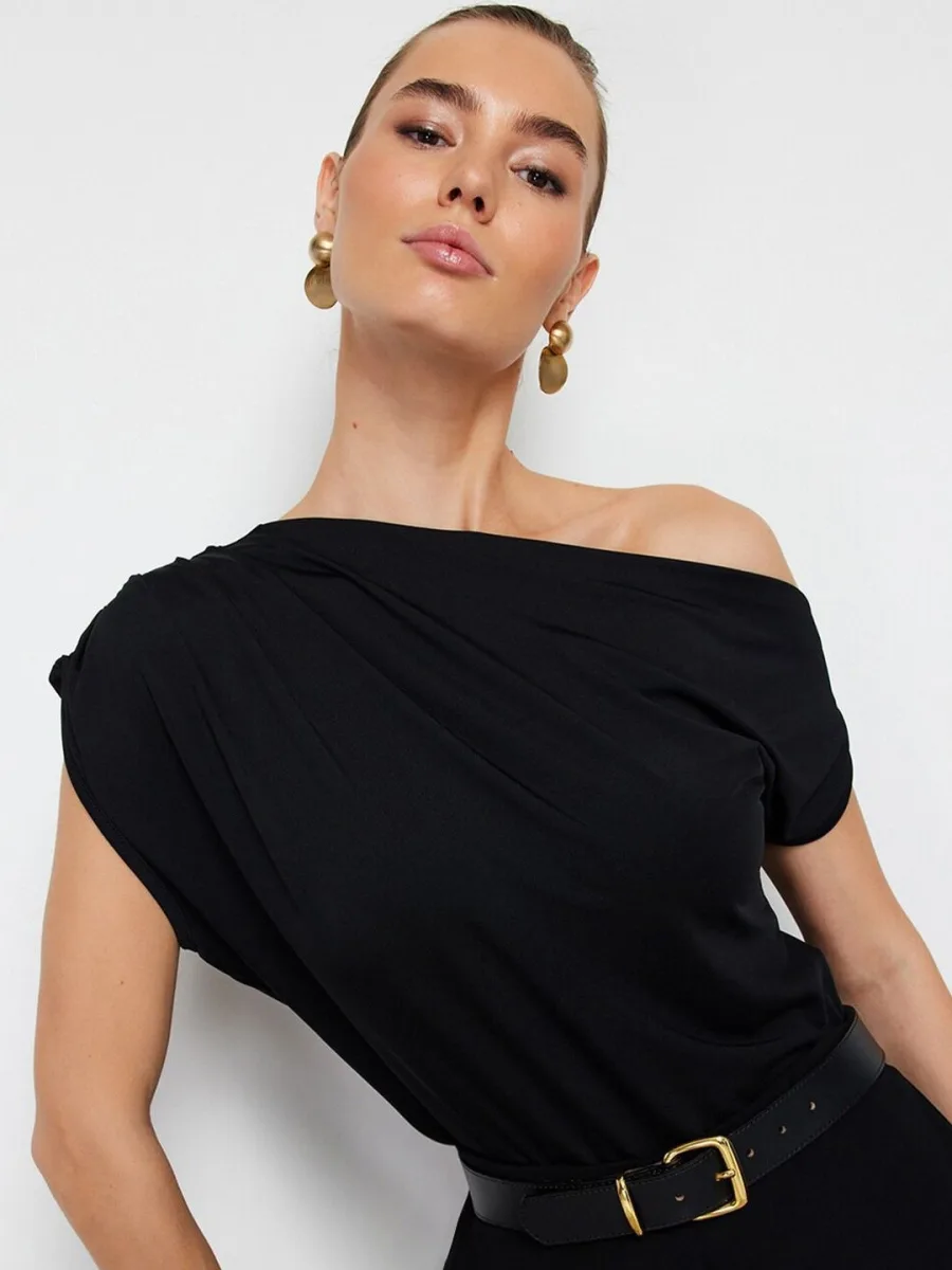 One Shoulder Top