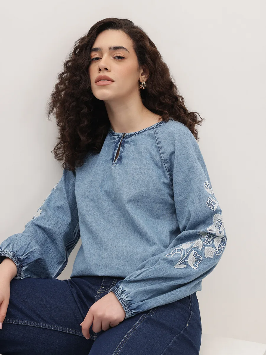 Floral Keyhole Neck Top