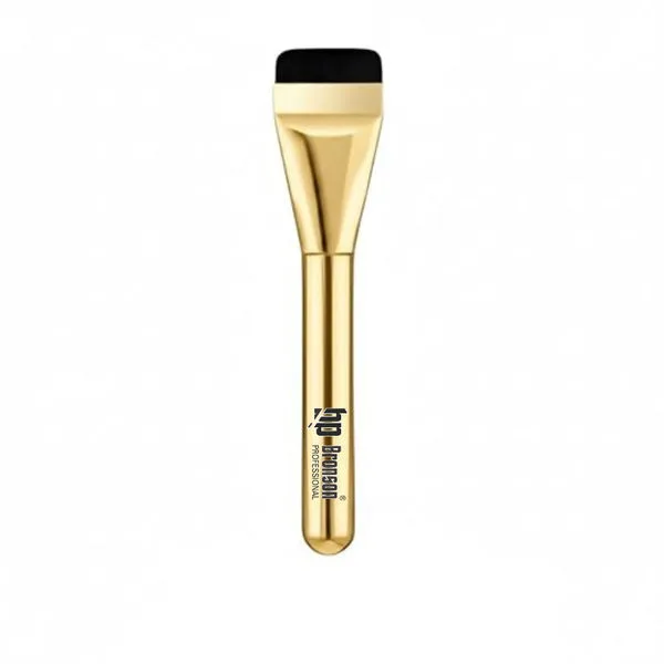 Bold Makeup Brush — Nude