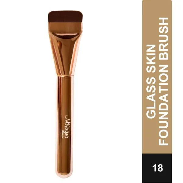 Essential Makeup Brush — Peach