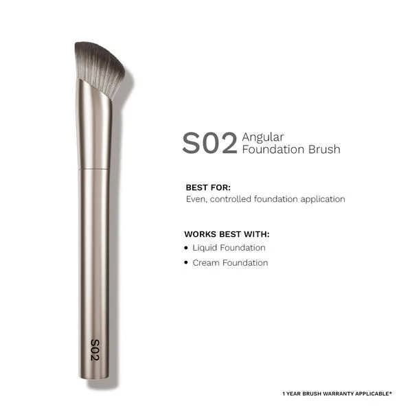 Hydrating Makeup Brush — Caramel