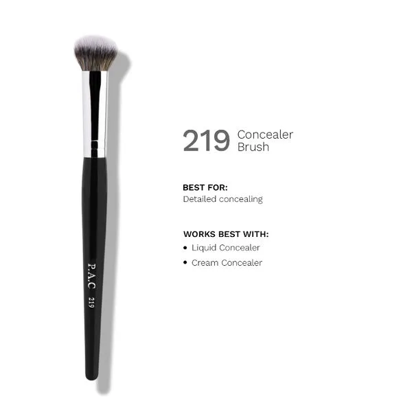 Classic Makeup Brush — Espresso