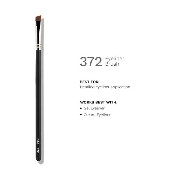 Velvet Makeup Brush — Berry
